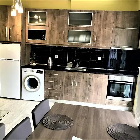 Apartment Perea Lala *